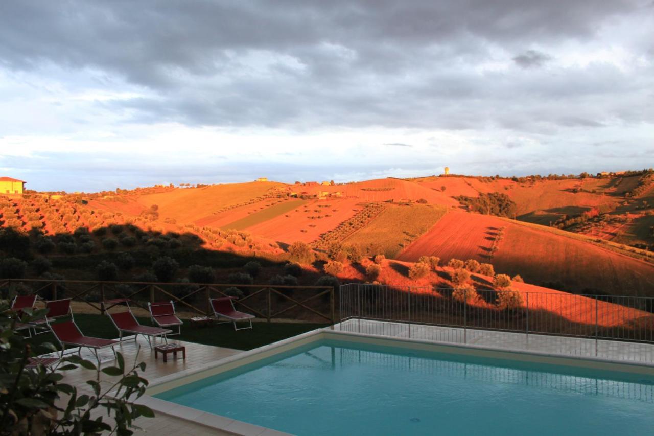 Country-House Pecora Nera Guest House Mosciano Sant'Angelo Bagian luar foto